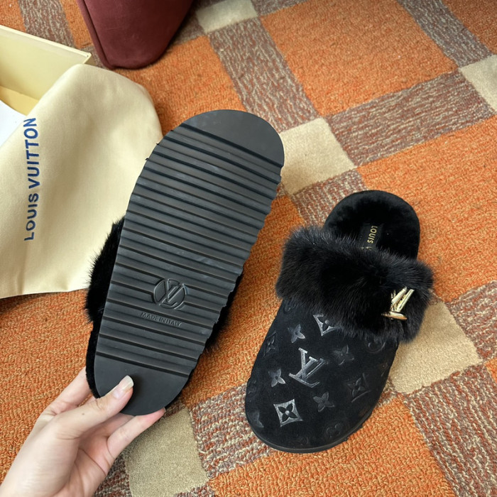 L&V sandal 48