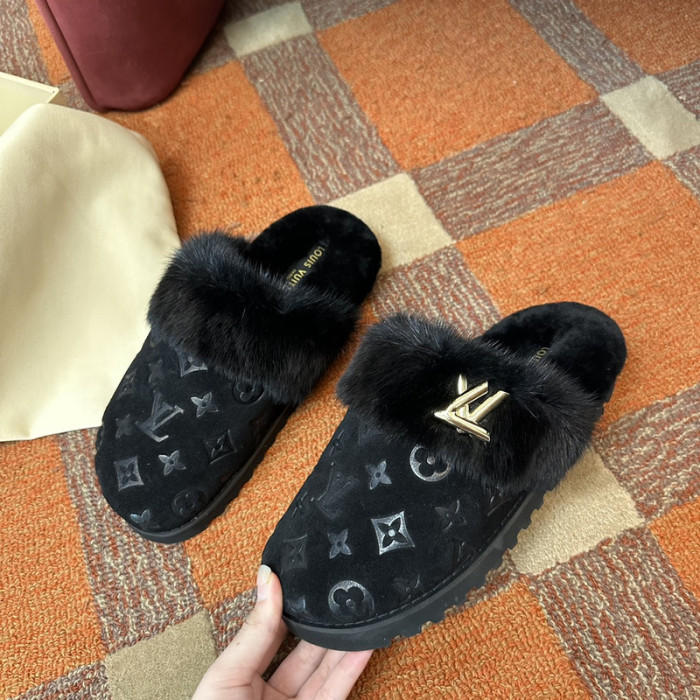 L&V sandal 48
