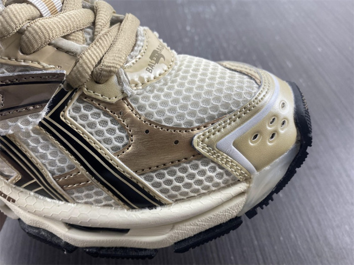SNEAKER RUNNER 26