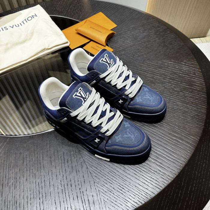 LV snekaers 146