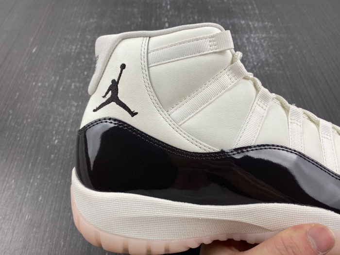 jordan 11 retro neapolitan-ar0715-101
