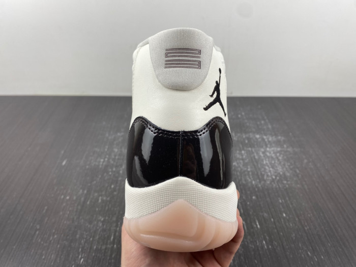jordan 11 retro neapolitan-ar0715-101