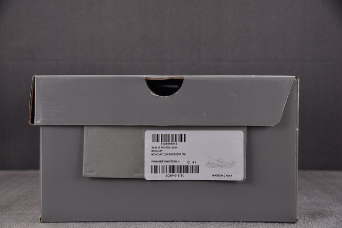 BALENCIAGA OTHERS 04