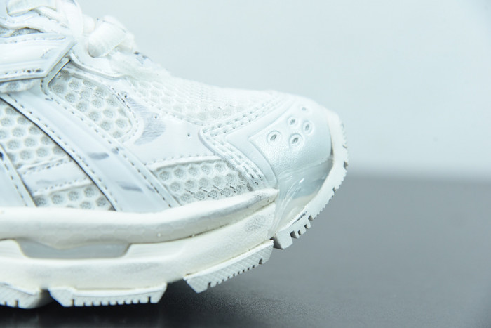 SNEAKER RUNNER 12