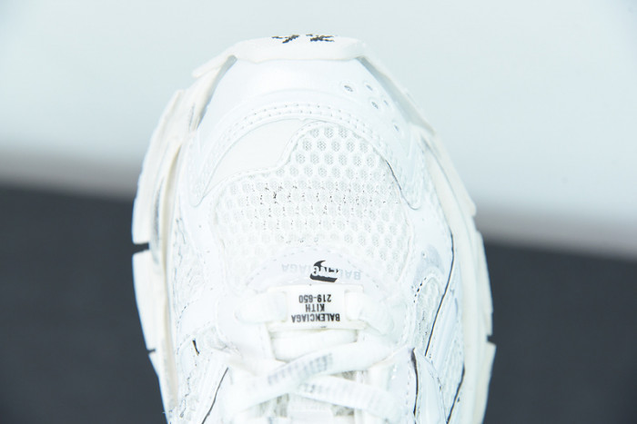 SNEAKER RUNNER 12