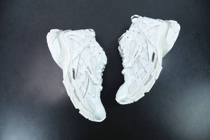 SNEAKER RUNNER 12
