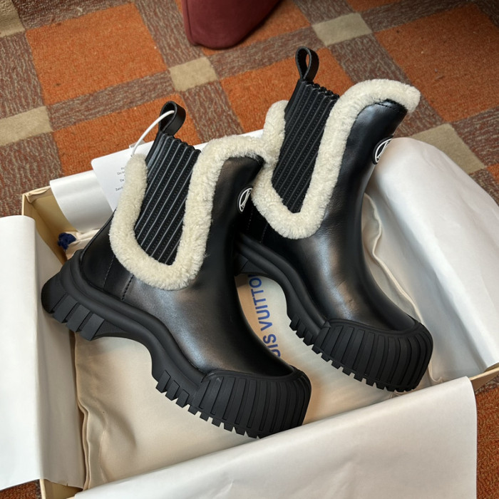 LV snekaers 118
