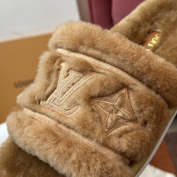 L&V sandal 42