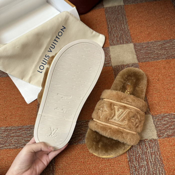L&V sandal 42