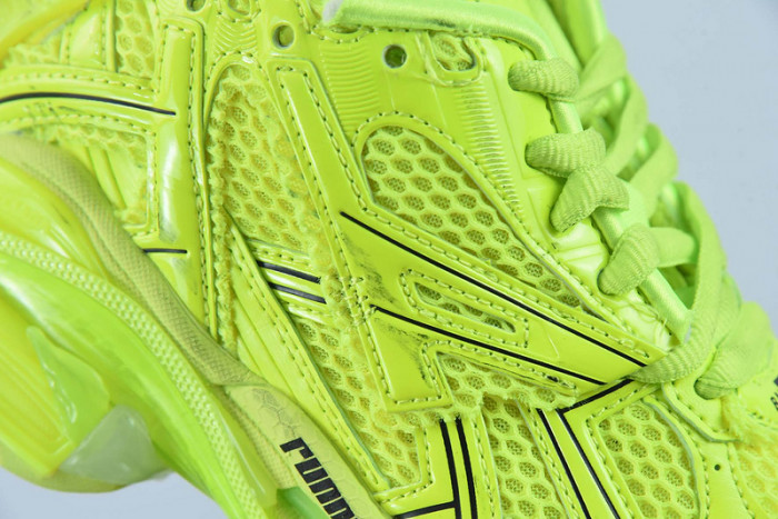 SNEAKER RUNNER 07