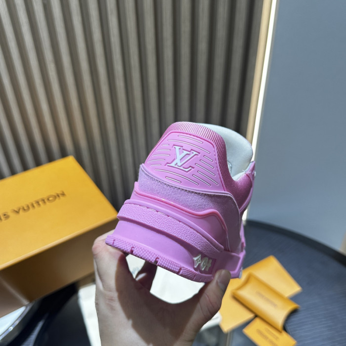 LV snekaers 145
