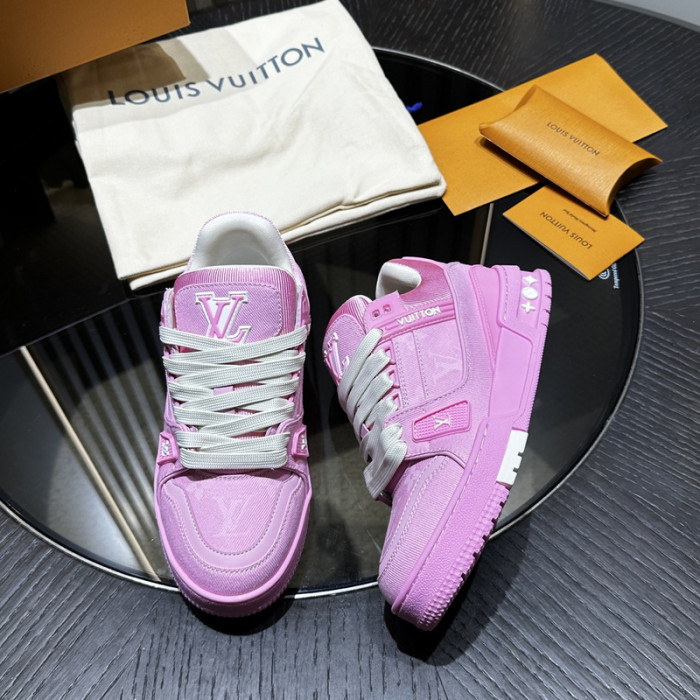 LV snekaers 145