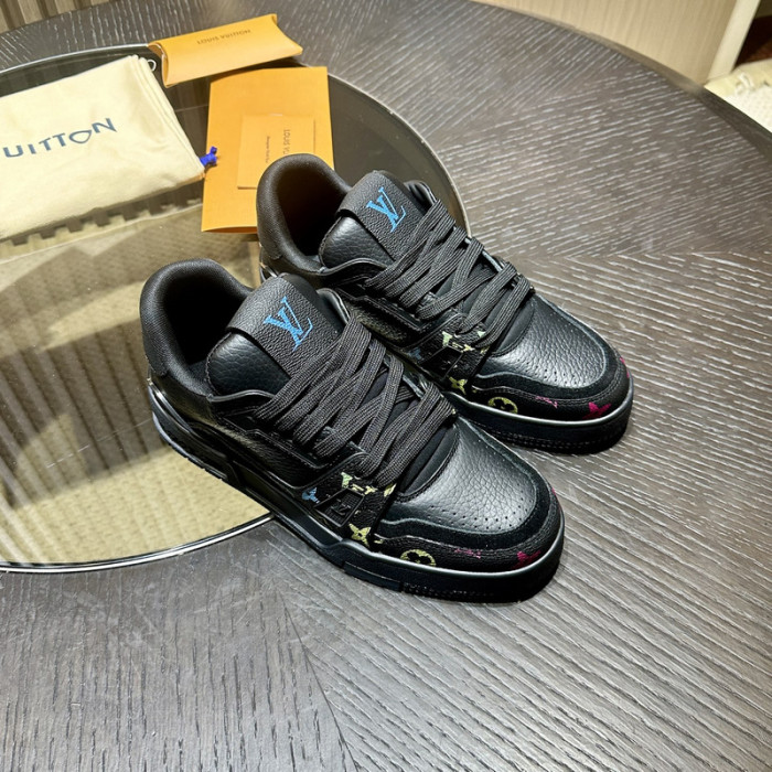 LV snekaers 126