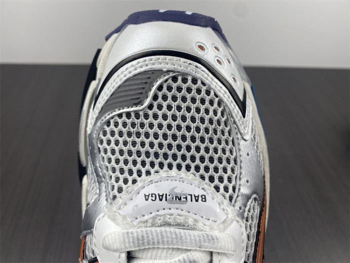 SNEAKER RUNNER 001