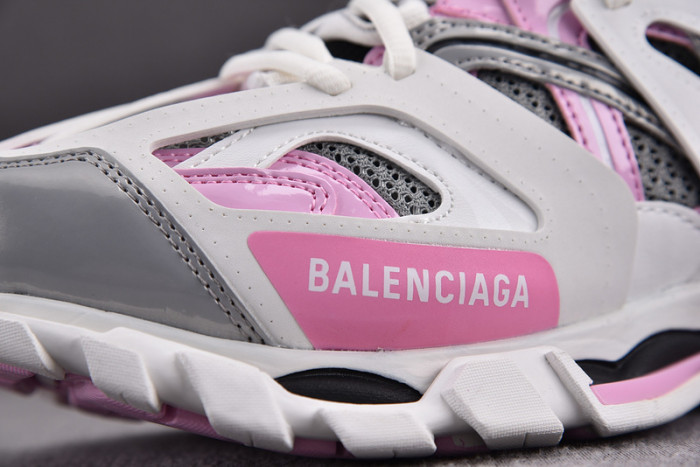 BALENCIAGA 32