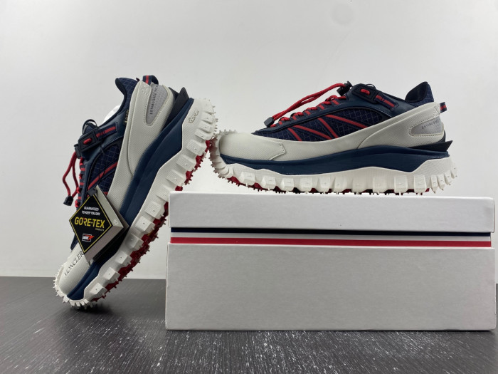 MONCLER SNEAKER 08