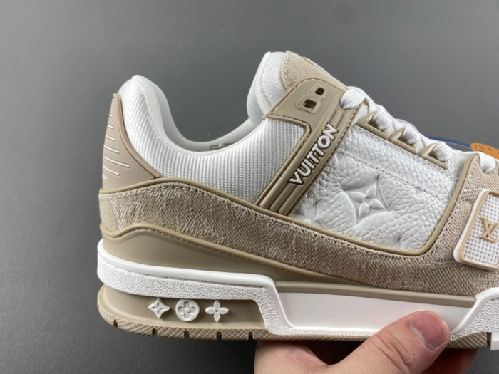 LV snekaers 206