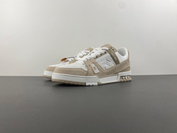 LV snekaers 206