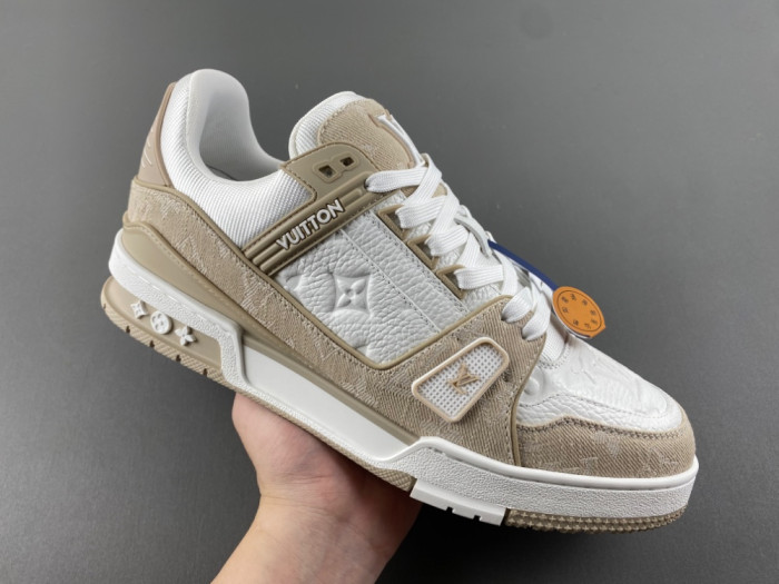 LV snekaers 206