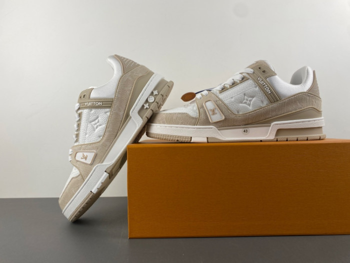 LV snekaers 206