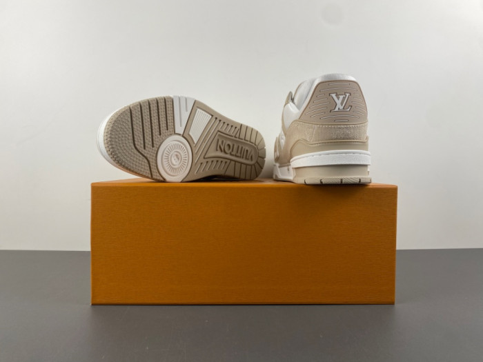 LV snekaers 206