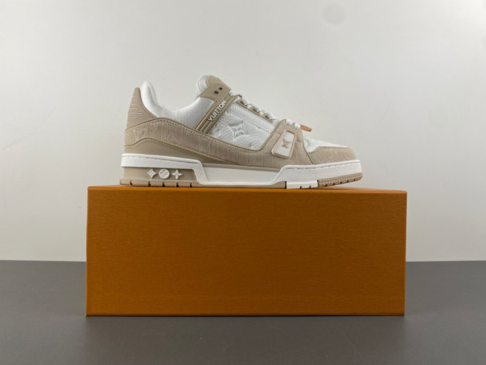 LV snekaers 206