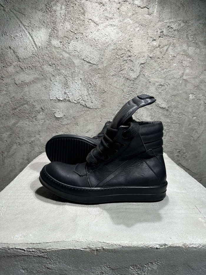 Rick Owen R000038