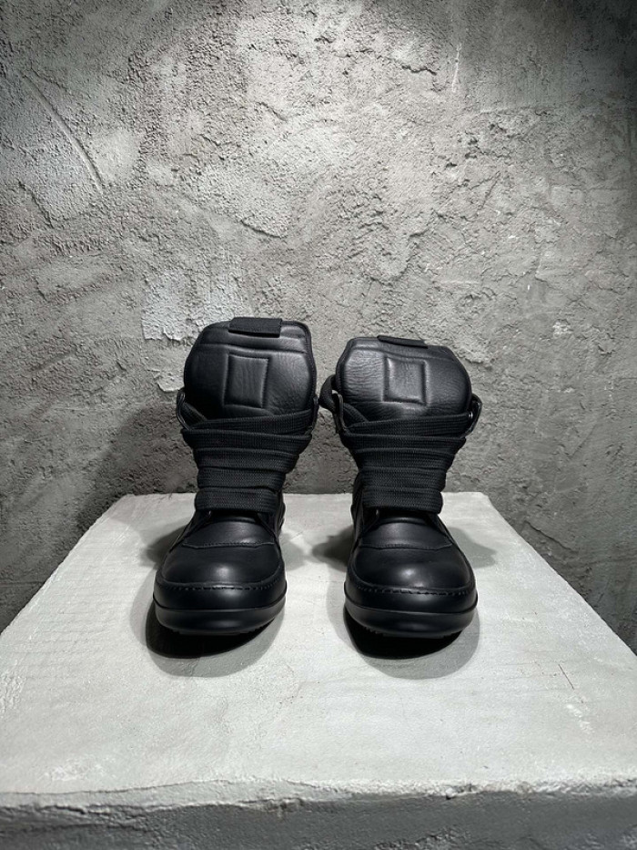 Rick Owen R000038