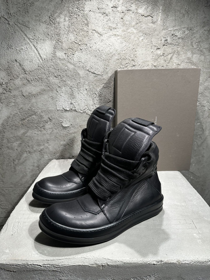 Rick Owen R000038