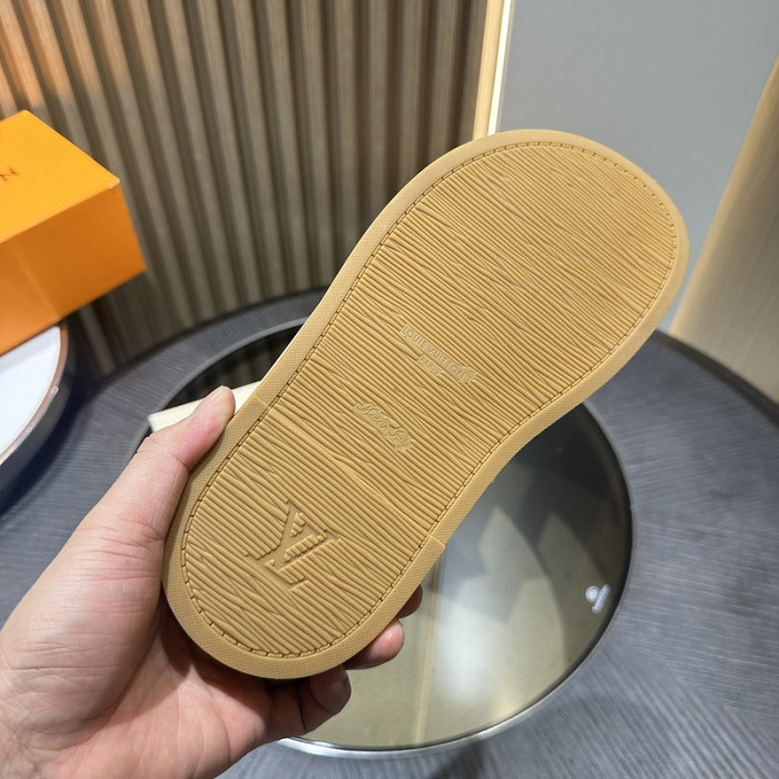 L&V sandal25