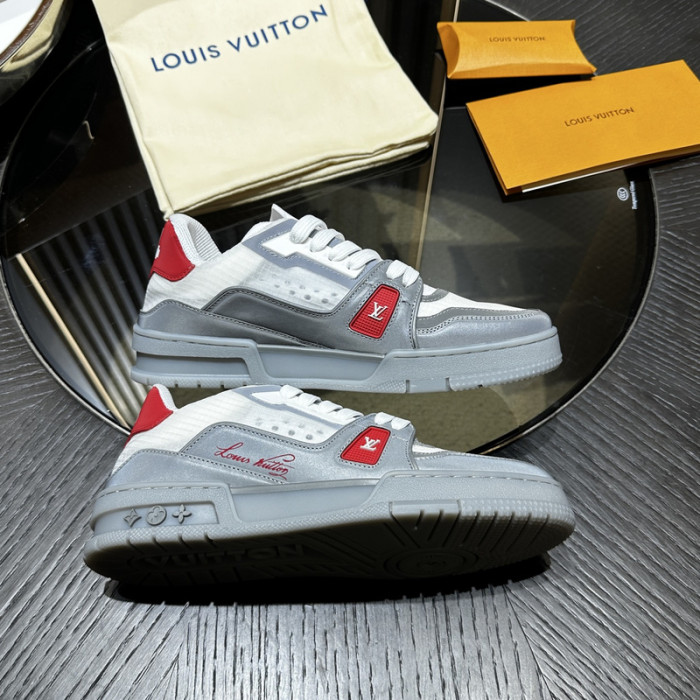 LV snekaers 172