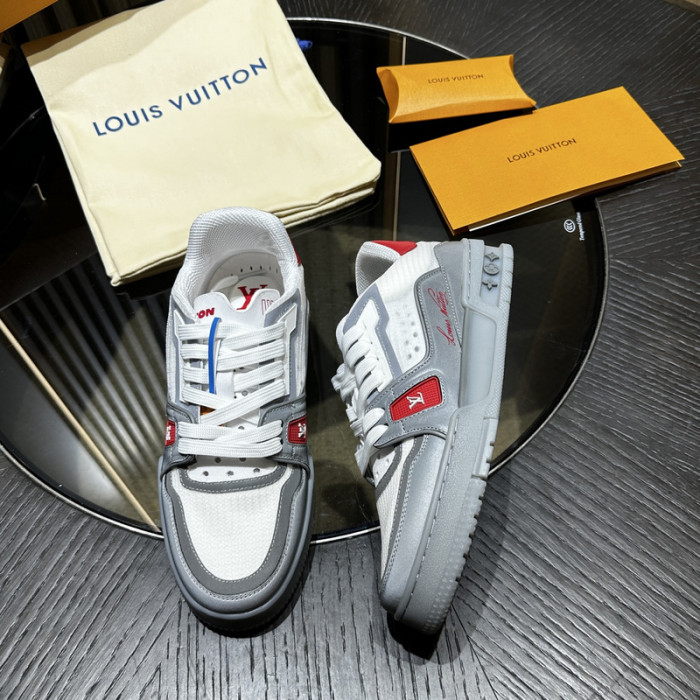 LV snekaers 172