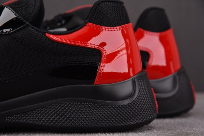 Prada 73