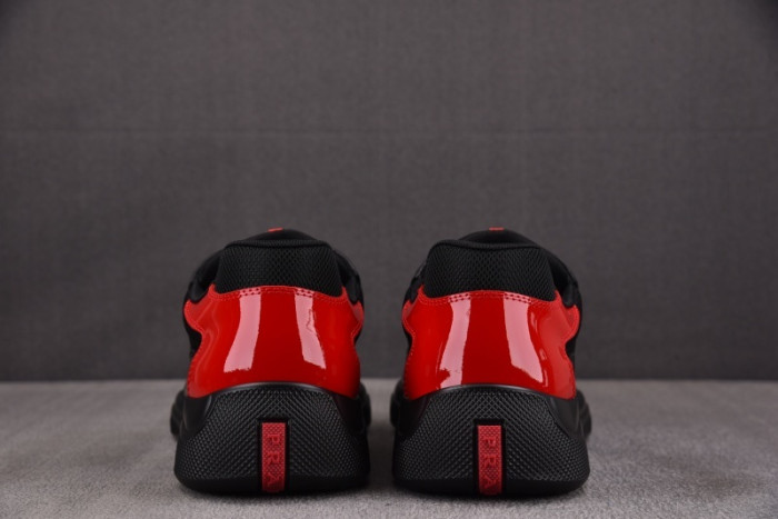 Prada 73