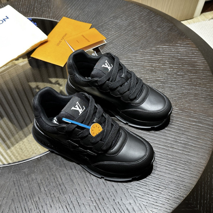 LV snekaers 163