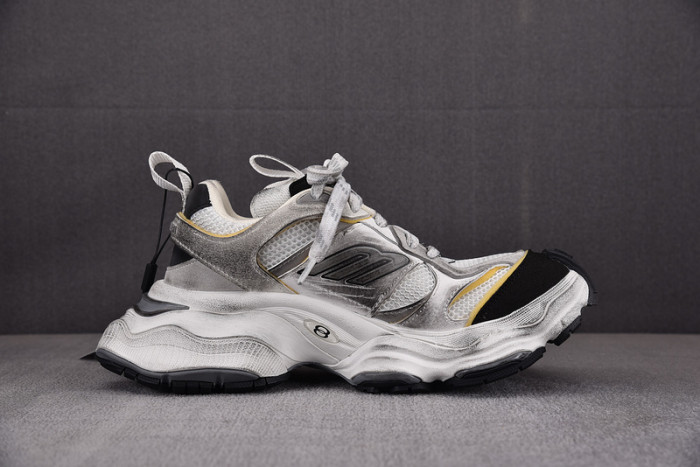 BALENCIAGA 10