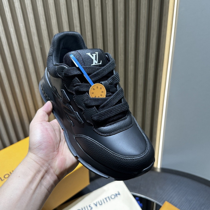 LV snekaers 163