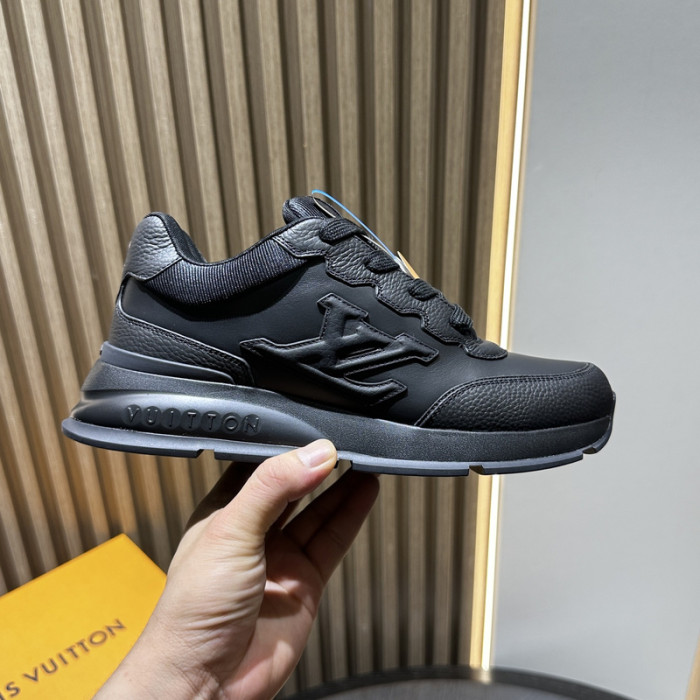 LV snekaers 163