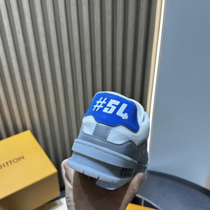 LV snekaers 166