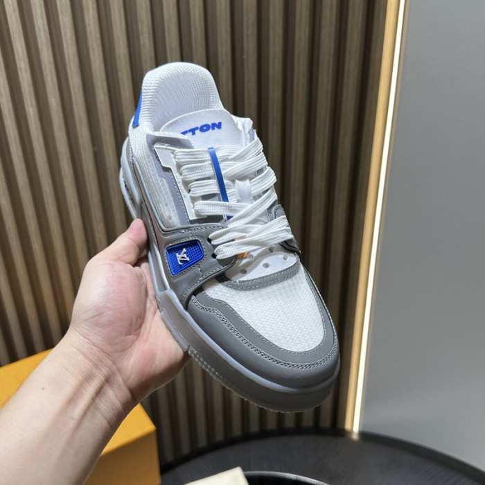 LV snekaers 166