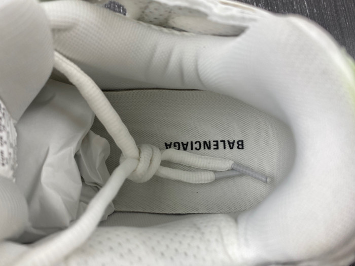 SNEAKER RUNNER 28