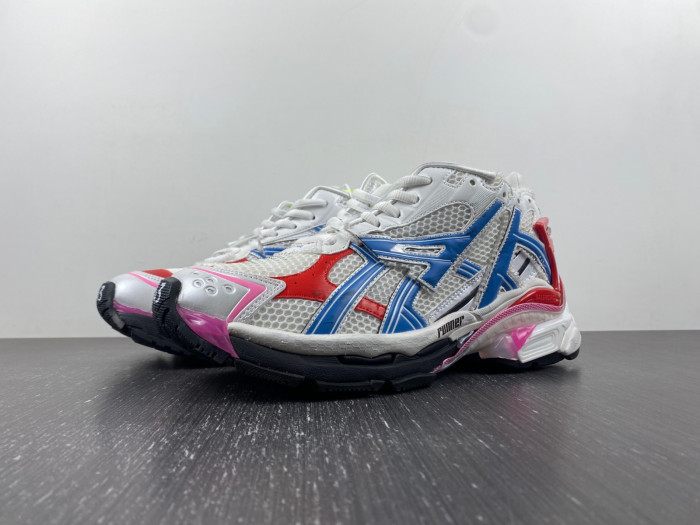 SNEAKER RUNNER 28