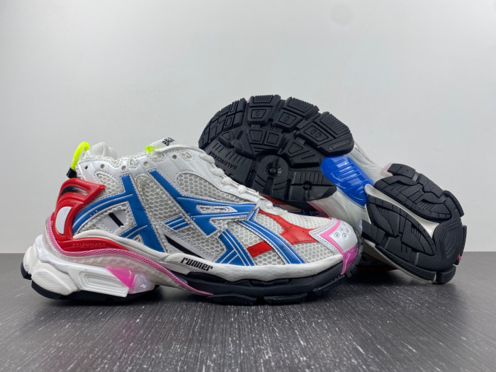 SNEAKER RUNNER 28