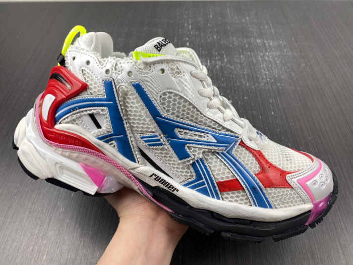 SNEAKER RUNNER 28