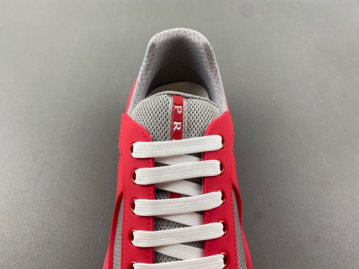 Prada 67