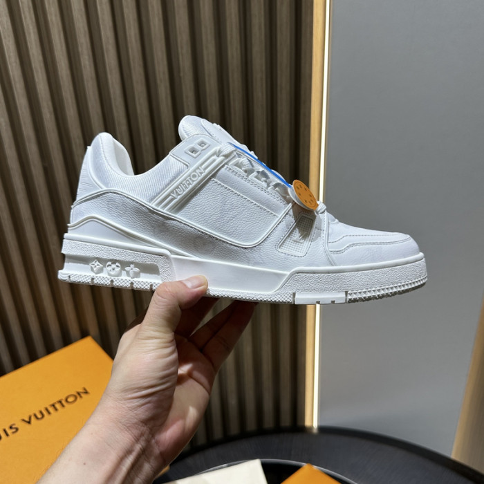 LV snekaers 151