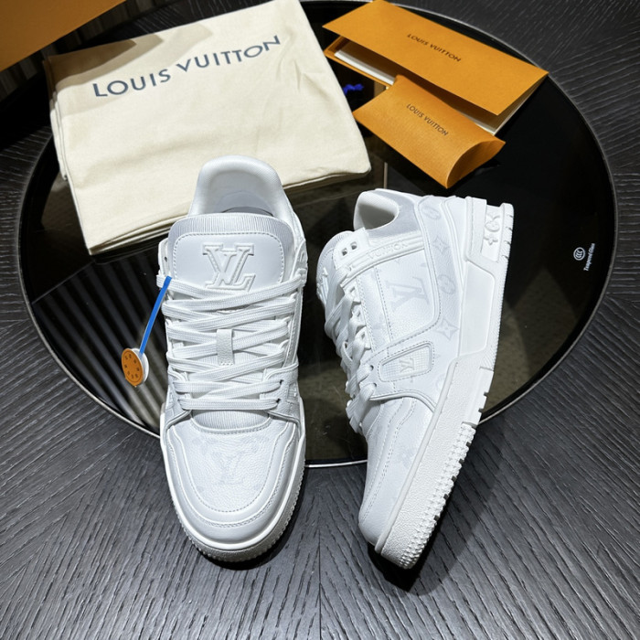 LV snekaers 151