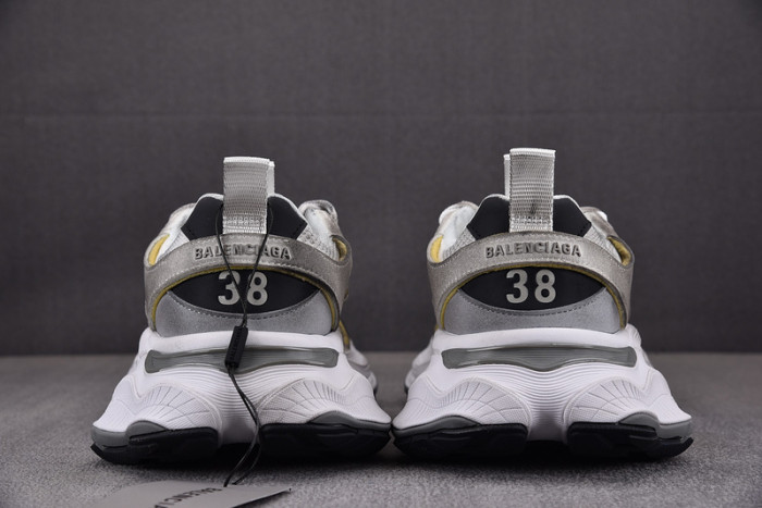 BALENCIAGA 11