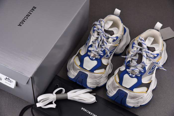 BALENCIAGA 14