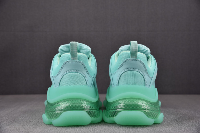 BALENCIAGA 16